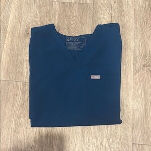 FIGS Catarina one pocket scrub top